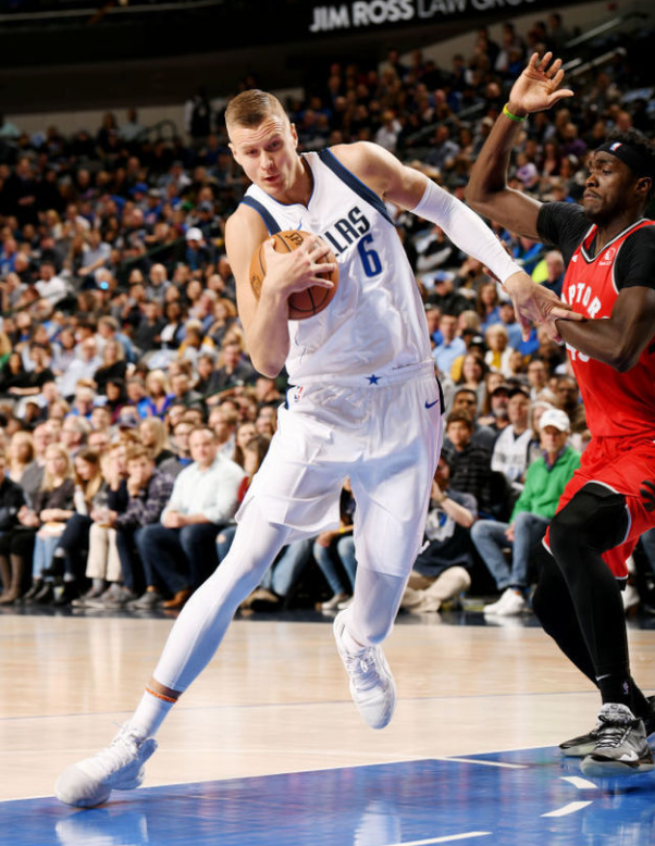 华体会入口 -风云突变！皇家马德里清晨手感冰凉，荷甲版图或变，震撼外界，赛程密集仍需轮换 