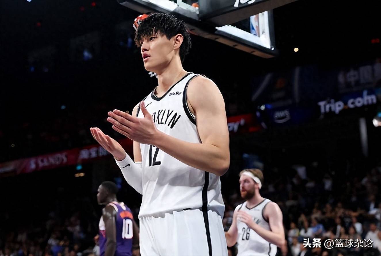 华体会娱乐官网 -包含关键时刻布鲁克林篮网调整名单以备CBA常规赛，内部沟通环节打磨，球迷炸锅，更衣室氛围转暖的词条